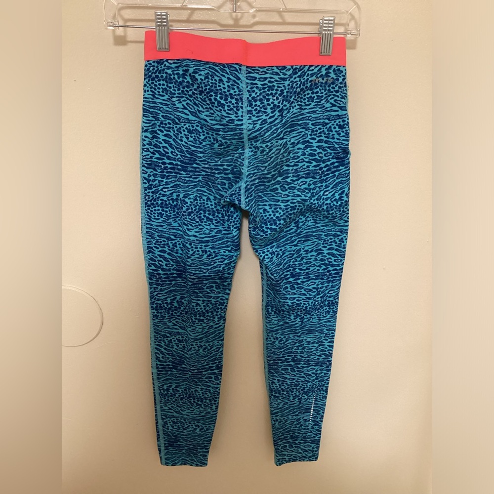 ✨Nike Pro Cheetah Print Leggings Size M - Picture 7 of 9